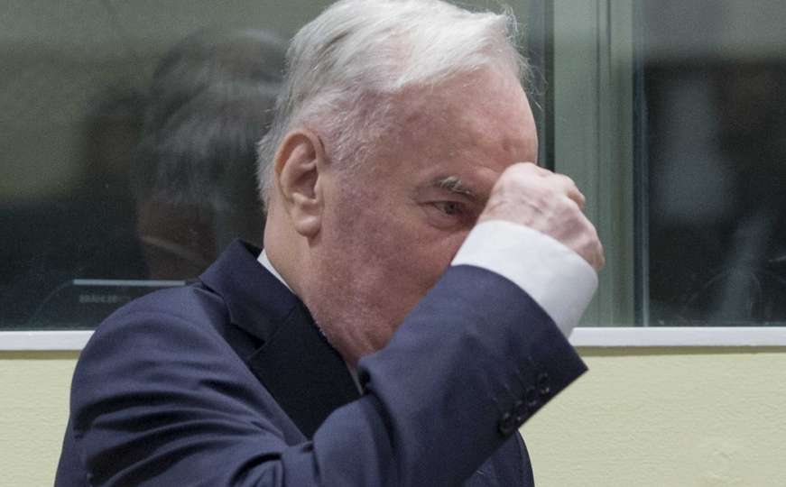 Pogoršalo se zdravstveno stanje Ratka Mladića, ljekari iz Srbije otišli u Hag